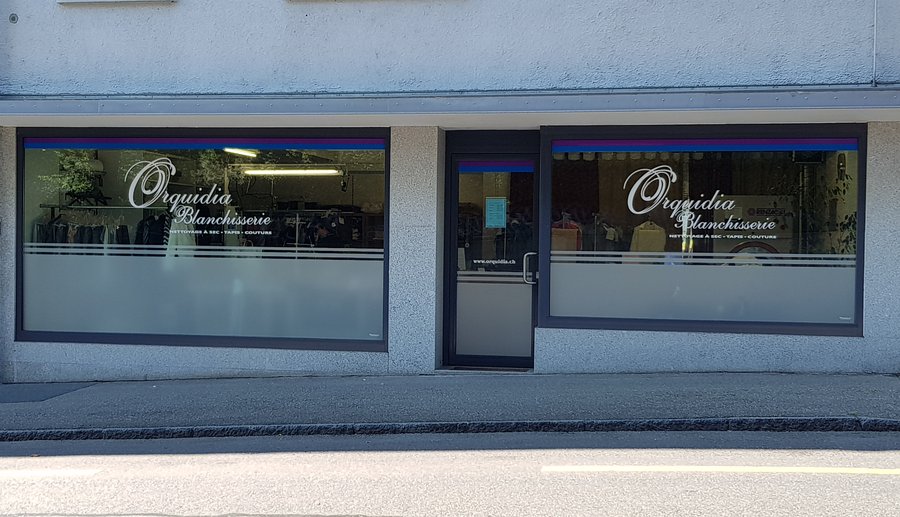 Façade du pressing Orquidia à Genève